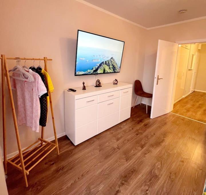 Grosse 3-Zimmer Wohnung, Zentrale Lage. ミュルハイム・アン・デア・ルール エクステリア 写真