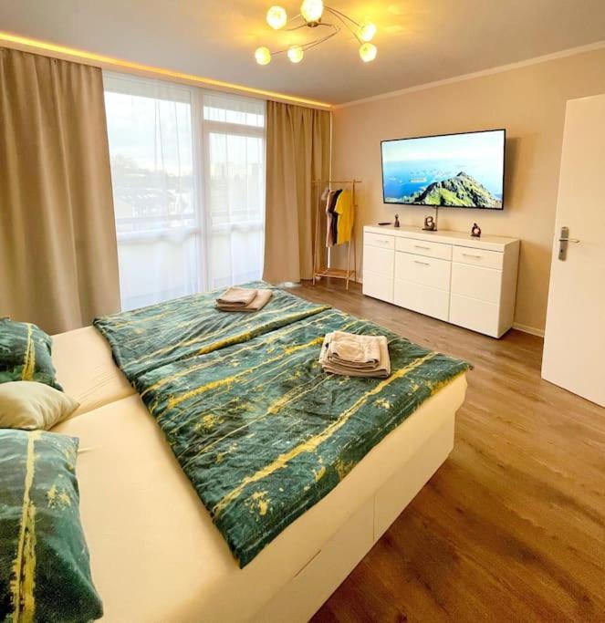 Grosse 3-Zimmer Wohnung, Zentrale Lage. ミュルハイム・アン・デア・ルール エクステリア 写真