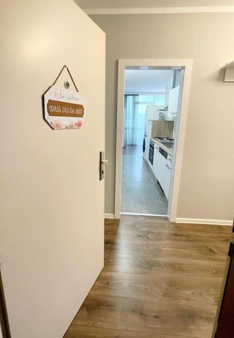 Grosse 3-Zimmer Wohnung, Zentrale Lage. ミュルハイム・アン・デア・ルール エクステリア 写真