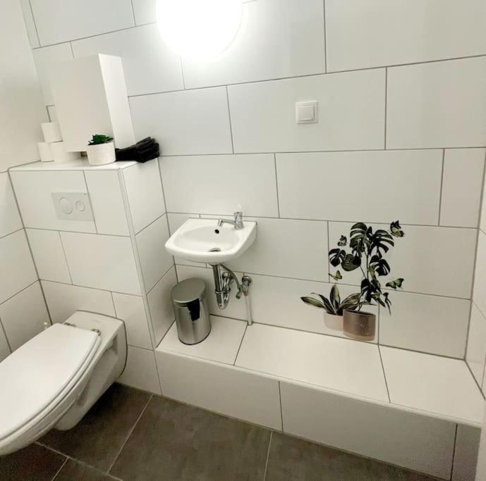 Grosse 3-Zimmer Wohnung, Zentrale Lage. ミュルハイム・アン・デア・ルール エクステリア 写真