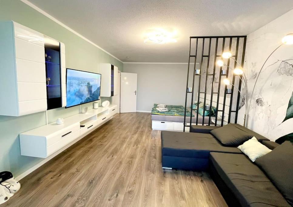 Grosse 3-Zimmer Wohnung, Zentrale Lage. ミュルハイム・アン・デア・ルール エクステリア 写真
